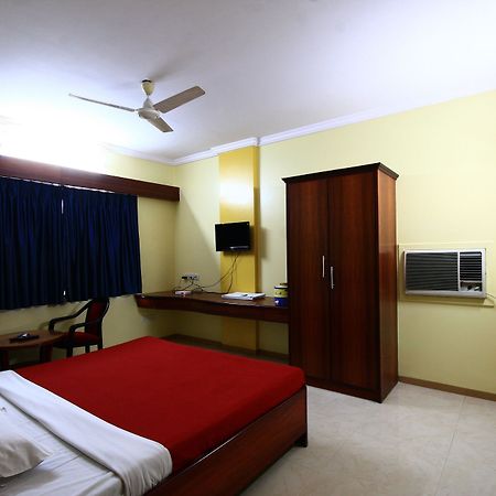 Hotel Deccan Park Pune Extérieur photo
