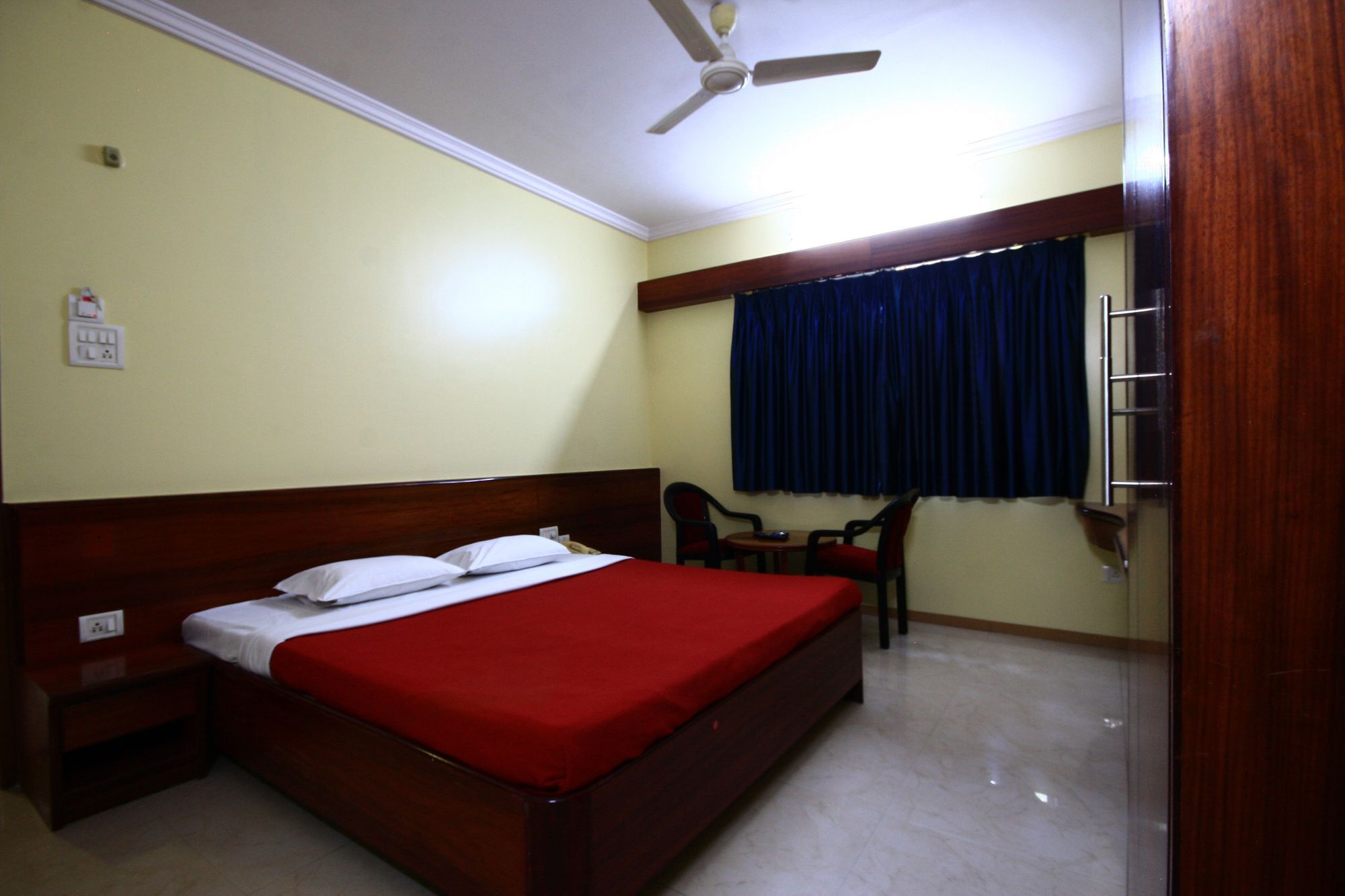 Hotel Deccan Park Pune Extérieur photo